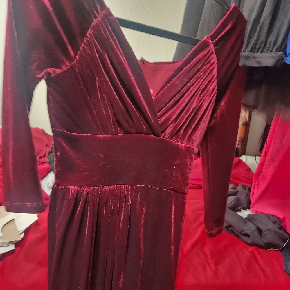 SOLD**Starlet wiggle dress